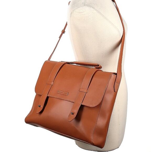 NWOT Moral Code Finely Messenger bag - Picture 2 of 16